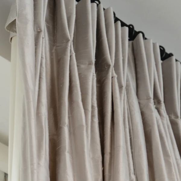 Easy Way to Fix Uneven Curtain Alignment and Make Windows Look Perfectly Balanced