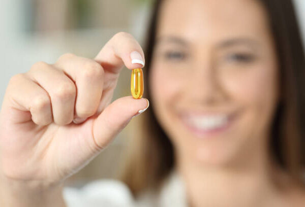 Best Vitamins and Supplements for Overall Health: Benefits, Risks, Dosage, and Buying Guide